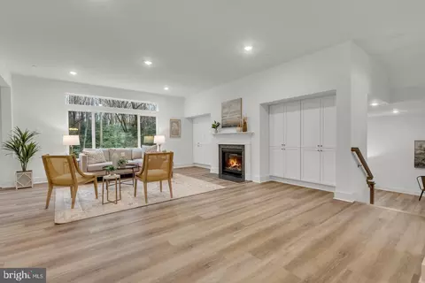 Living - 6607 Lost Fox Ln, Hanover, MD 21076 photo 1 of 6