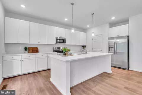 Kitchen - 6606 Lost Fox Ln, Hanover, MD 21076 photo 1 of 1