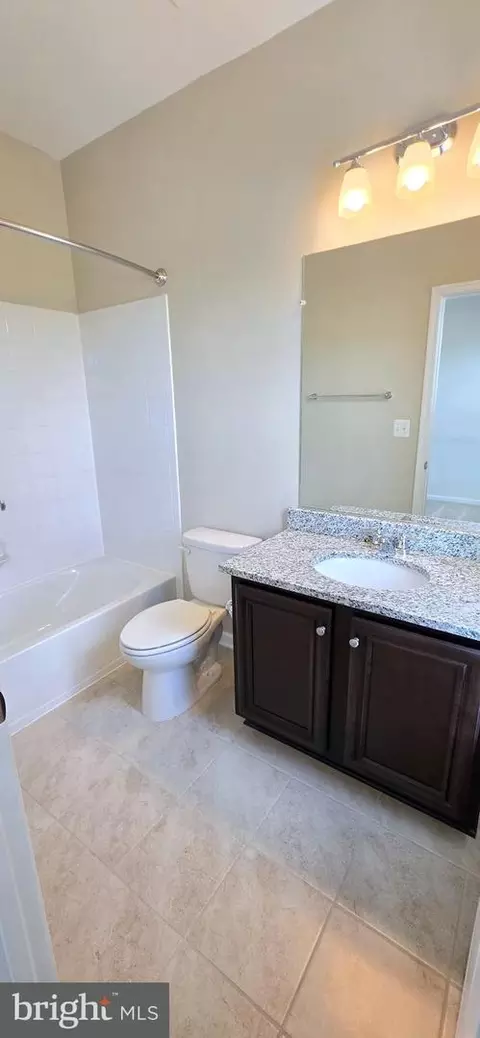 Bath - 2914 Koens Ct, Hanover, MD 21076 photo 6 of 6