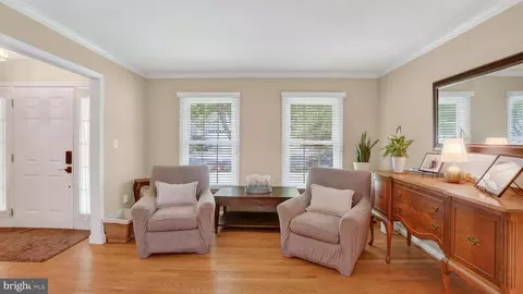 Entry Way - 1120 Charing Cross Dr, Crofton, MD 21114 photo 3 of 11
