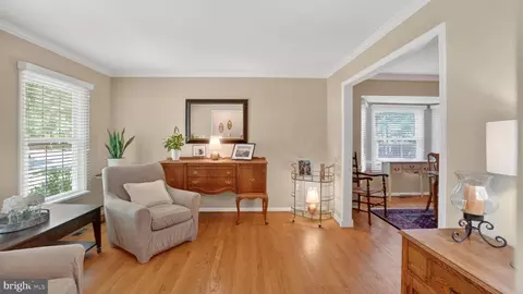 Entry Way - 1120 Charing Cross Dr, Crofton, MD 21114 photo 2 of 11
