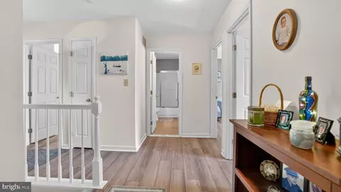 Entry Way - 1120 Charing Cross Dr, Crofton, MD 21114 photo 10 of 11