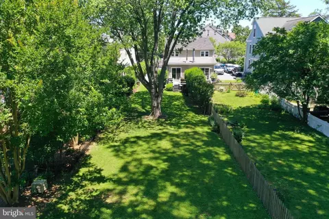 Exterior - 422 First St, Annapolis, MD 21403 photo 4 of 6