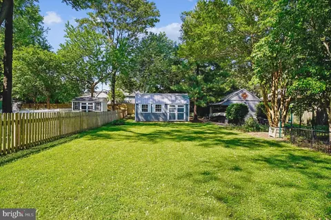 Exterior - 422 First St, Annapolis, MD 21403 photo 3 of 6