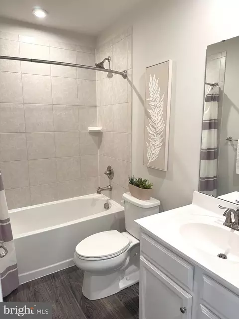 Bath - 3111 Potters Hill Rd, Hanover, MD 21076 photo 5 of 5