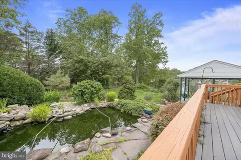 Exterior - 7720 W Shore Rd, Pasadena, MD 21122 photo 12 of 19