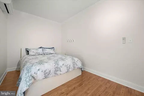 Bedroom - 7720 W Shore Rd, Pasadena, MD 21122 photo 2 of 8