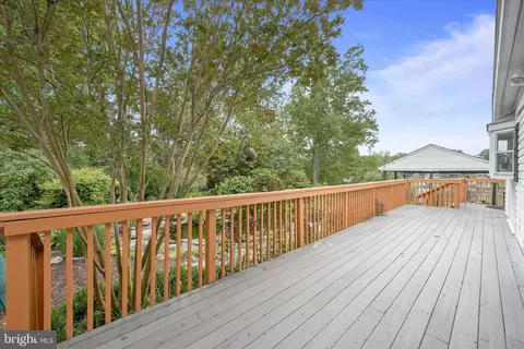 Exterior - 7720 W Shore Rd, Pasadena, MD 21122 photo 11 of 19
