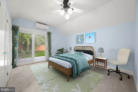 Bedroom - 7720 W Shore Rd, Pasadena, MD 21122 photo 6 of 8