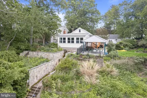 Exterior - 7720 W Shore Rd, Pasadena, MD 21122 photo 7 of 19