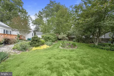 Exterior - 7720 W Shore Rd, Pasadena, MD 21122 photo 16 of 19
