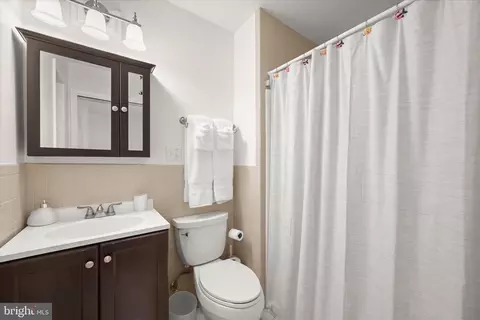 Bath - 7720 W Shore Rd, Pasadena, MD 21122 photo 1 of 2