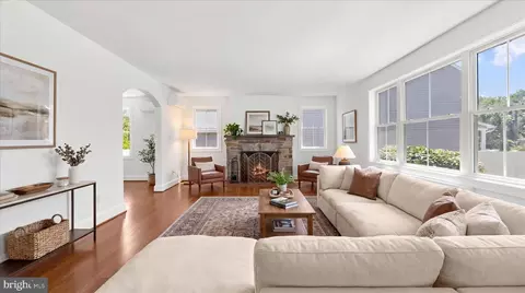 Living - 1378 Odenton Rd, Odenton, MD 21113 photo 1 of 5