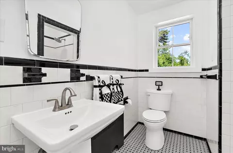 Bath - 1378 Odenton Rd, Odenton, MD 21113 photo 1 of 5