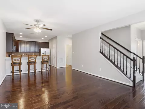 Living - 132 Jacobia Dr #C-4, Pasadena, MD 21122 photo 2 of 4