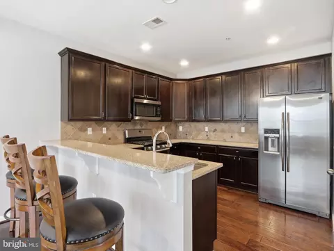 Kitchen - 132 Jacobia Dr #C-4, Pasadena, MD 21122 photo 4 of 4