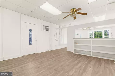 Living - 17 2nd Ave, Baltimore, MD 21225 photo 3 of 6