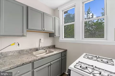 Kitchen - 17 2nd Ave, Baltimore, MD 21225 photo 4 of 4