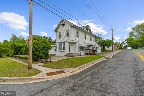 Exterior - 17 2nd Ave, Baltimore, MD 21225 photo 3 of 4