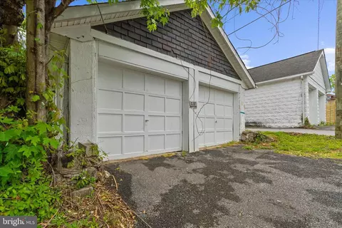 Exterior - 17 2nd Ave, Baltimore, MD 21225 photo 4 of 4