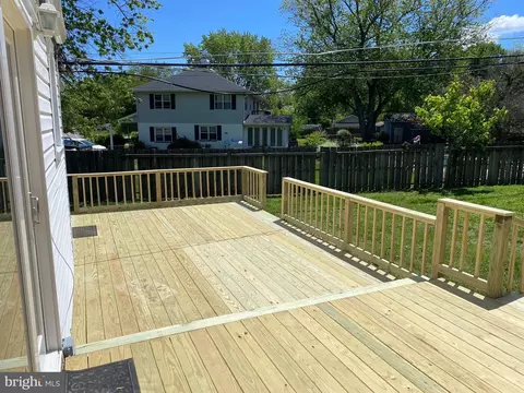 Exterior - 301 Beverley Pl, Edgewater, MD 21037 photo 1 of 9
