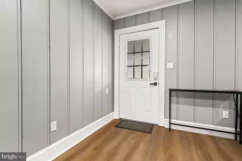 Entry Way - 301 Beverley Pl, Edgewater, MD 21037 photo 4 of 8
