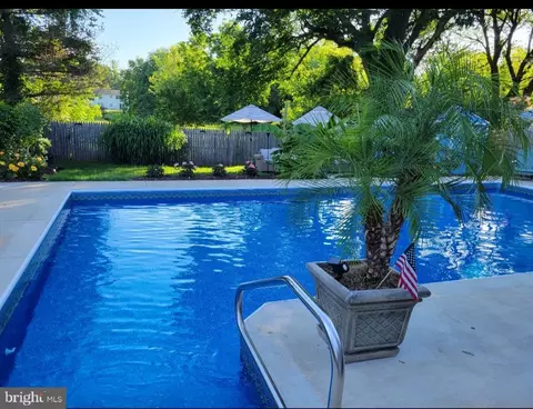 2526 Symphony Ln, Gambrills, MD 21054