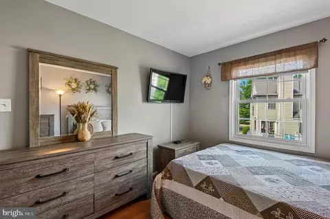 Bedroom - 1408 Harwick Ct, Crofton, MD 21114 photo 6 of 6
