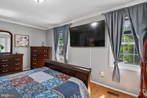 Bedroom - 1408 Harwick Ct, Crofton, MD 21114 photo 2 of 6