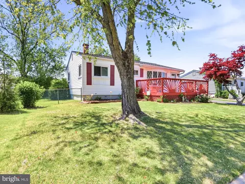 7878 Cheverly Ln, Glen Burnie, MD 21060