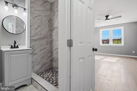 906 1st St, Baltimore, MD 21225 photo 7