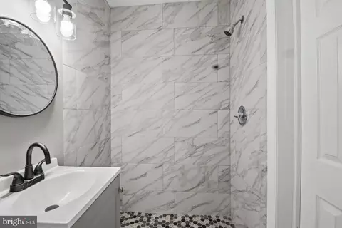 906 1st St, Baltimore, MD 21225 photo 16
