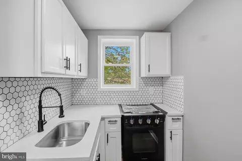906 1st St, Baltimore, MD 21225 photo 9