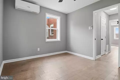 906 1st St, Baltimore, MD 21225 photo 3