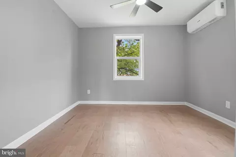 906 1st St, Baltimore, MD 21225 photo 5