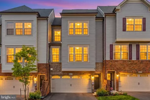 7872 Brandy Station Rd, Hanover, MD 21076 photo 2