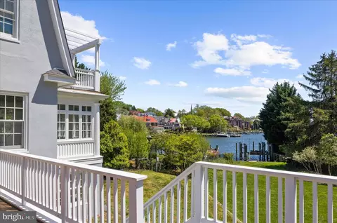 Exterior - 11 S Acton Pl, Annapolis, MD 21401 photo 13 of 25