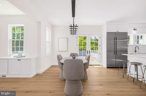 Dining - 11 S Acton Pl, Annapolis, MD 21401 photo 2 of 3