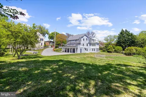 Exterior - 11 S Acton Pl, Annapolis, MD 21401 photo 17 of 25