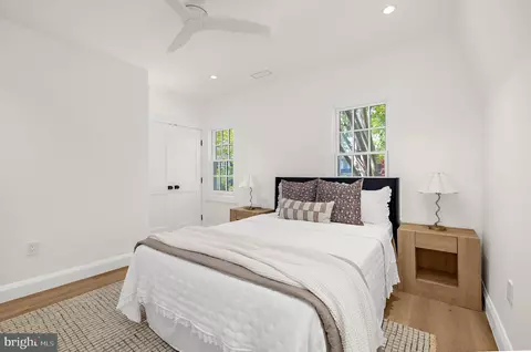 Bedroom - 11 S Acton Pl, Annapolis, MD 21401 photo 10 of 11