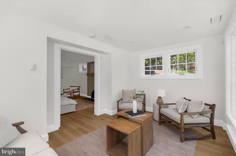 Living - 11 S Acton Pl, Annapolis, MD 21401 photo 10 of 11