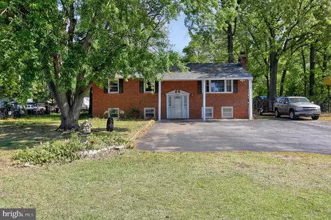 1002 Bell Ave, Glen Burnie, MD 21060