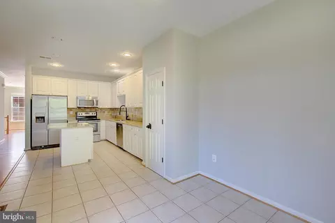 Entry Way - 3430 Dental Ct, Edgewater, MD 21037 photo 1 of 2