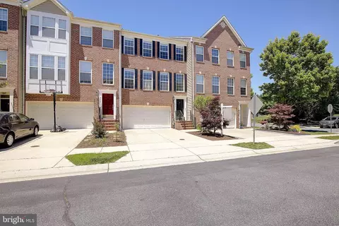 Exterior - 3430 Dental Ct, Edgewater, MD 21037 photo 2 of 9