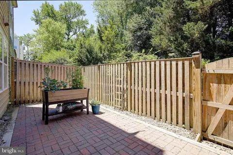 Exterior - 3430 Dental Ct, Edgewater, MD 21037 photo 7 of 9