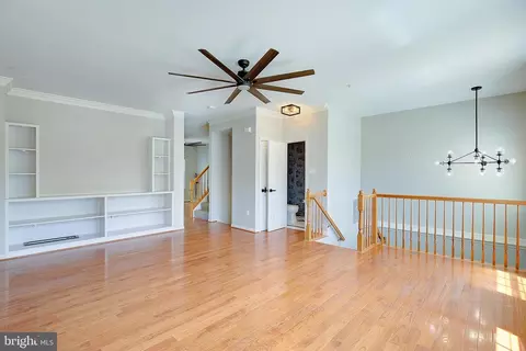 Living - 3430 Dental Ct, Edgewater, MD 21037 photo 3 of 9