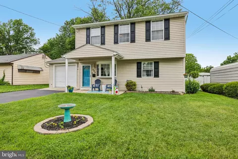 208 Carroll Rd, Glen Burnie, MD 21060