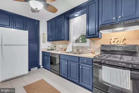 112 S 2nd Ave, Glen Burnie, MD 21061