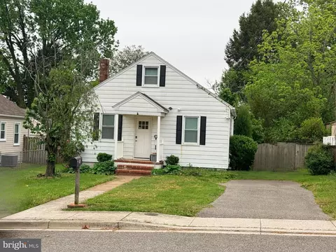 113 S 2nd Ave, Glen Burnie, MD 21061