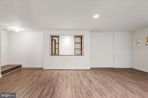 Living - 2056 Gate Dr, Annapolis, MD 21401 photo 6 of 7